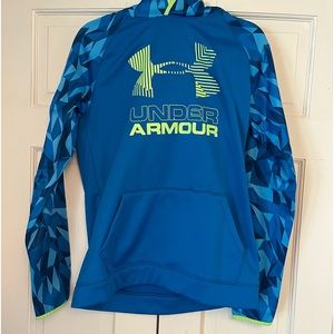 Boys Underarmor comfortable hoodie